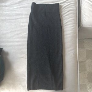 Aritzia Sweater midi skirt - XS